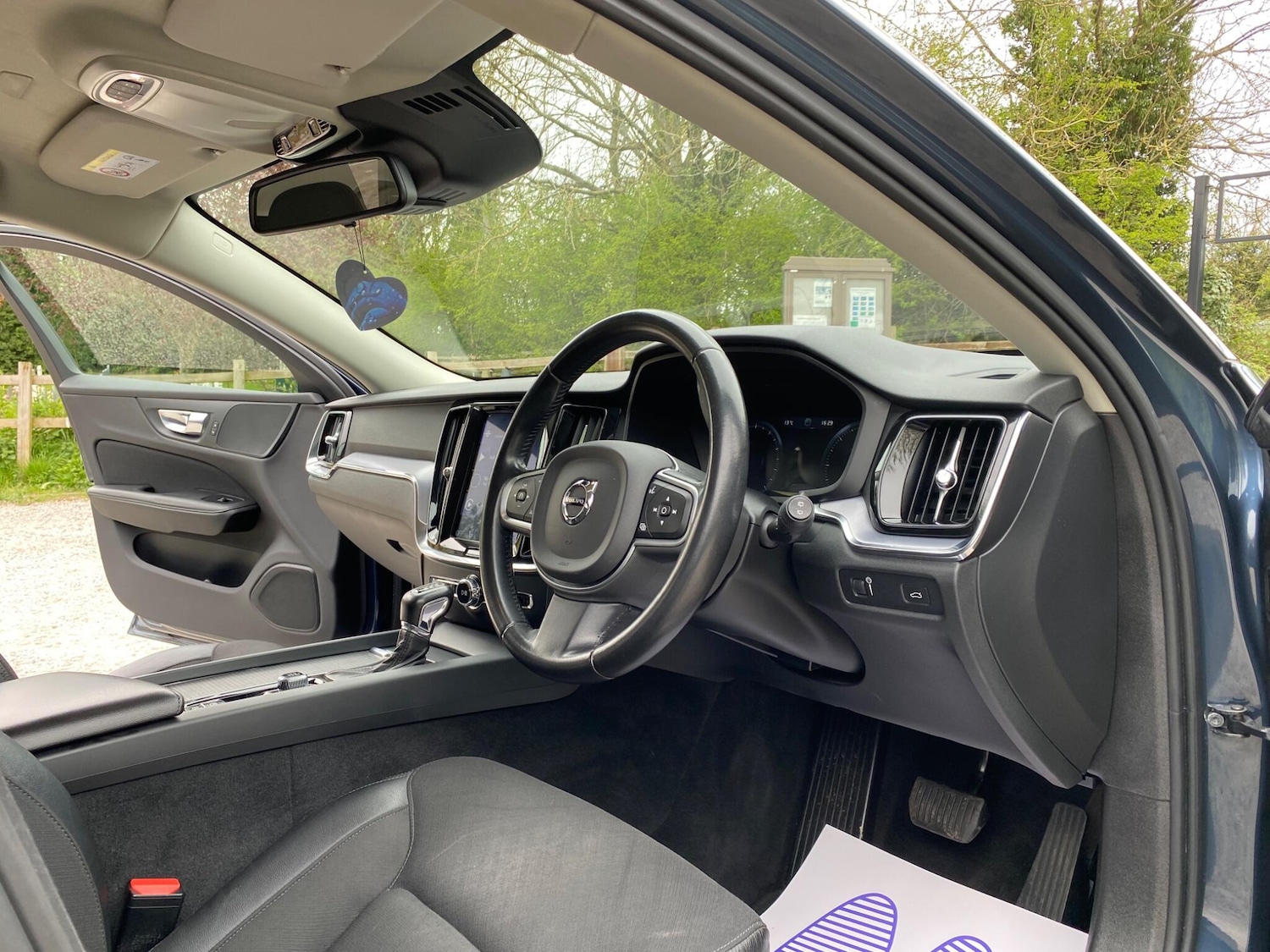 Used Volvo V60 2018 for sale - 78205175: Photo 9