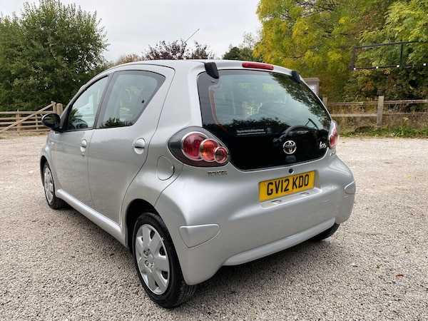 Used Toyota AYGO 2012 for sale - 76259285: Photo 5