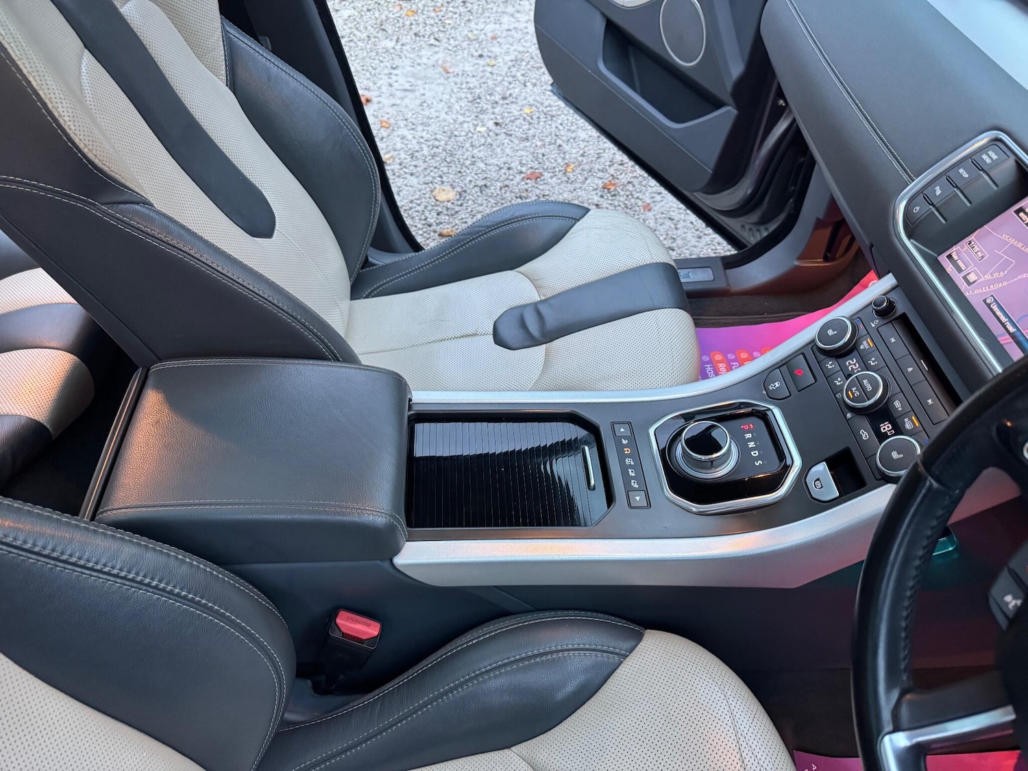 Used Land Rover Range Rover Evoque 2012 for sale - 76562566: Photo 10