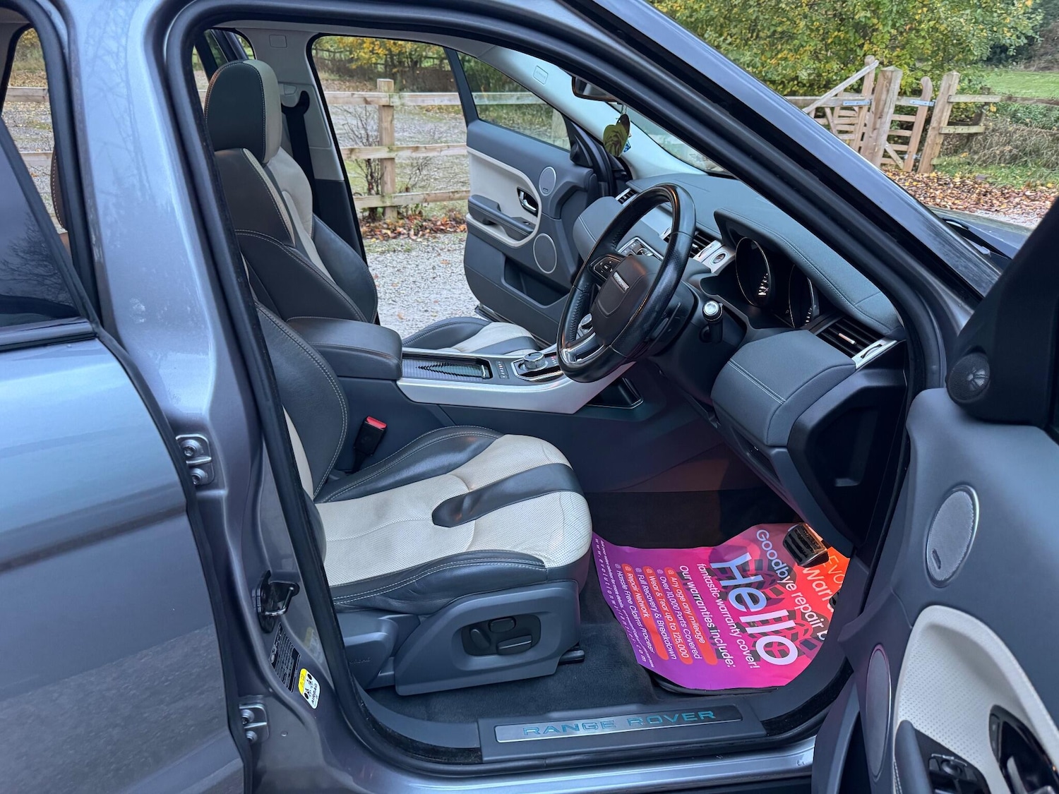 Used Land Rover Range Rover Evoque 2012 for sale - 76562566: Photo 12