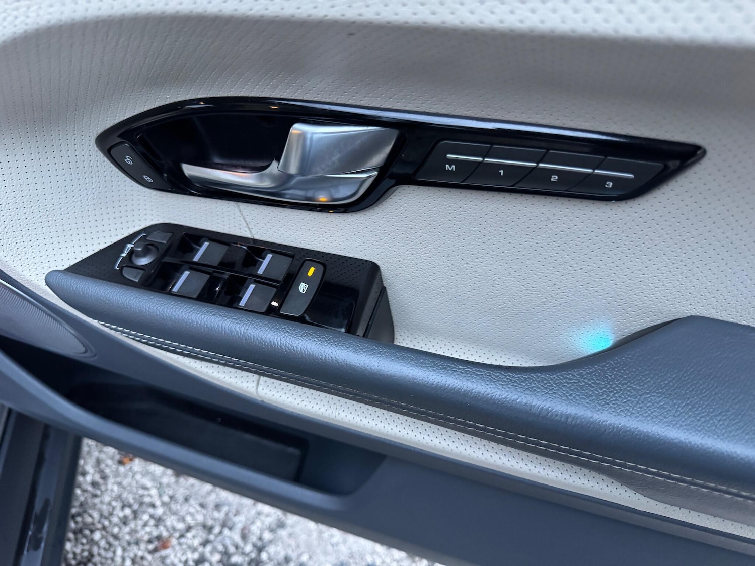 Used Land Rover Range Rover Evoque 2012 for sale - 76562566: Photo 25