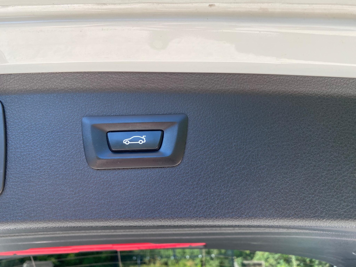 Vehicle 33