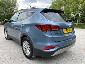 Used Hyundai Santa Fe 2017 for sale - 78705094: Photo