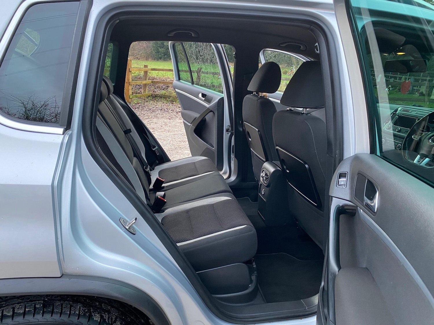 Used Volkswagen Tiguan 2015 for sale - 77191341: Photo 12