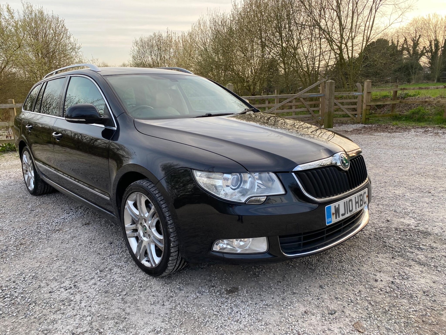 Used Skoda Superb 2010 for sale - 77957818: Photo 1