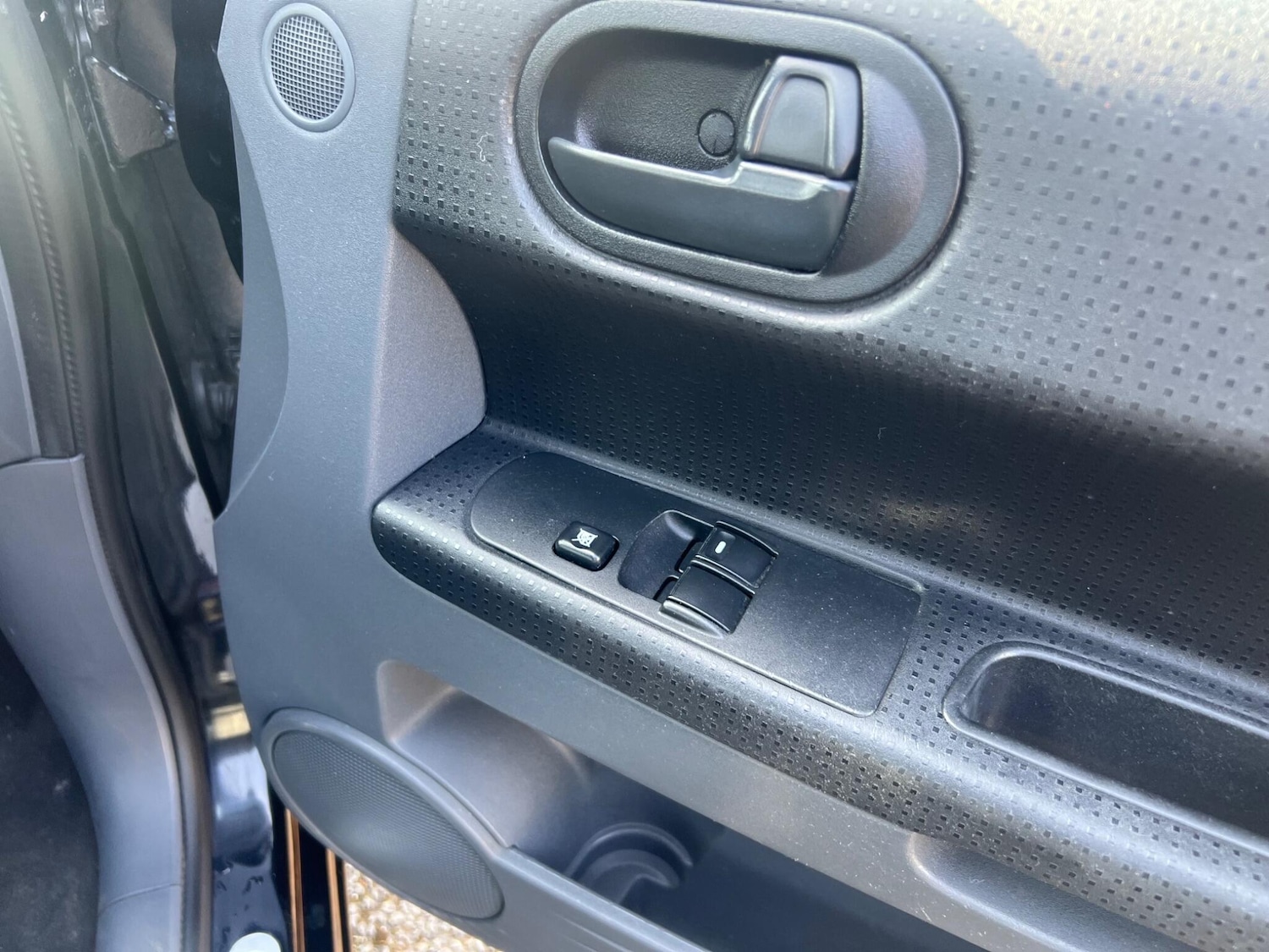 Used Mitsubishi Colt 2011 for sale - 77977758: Photo 19