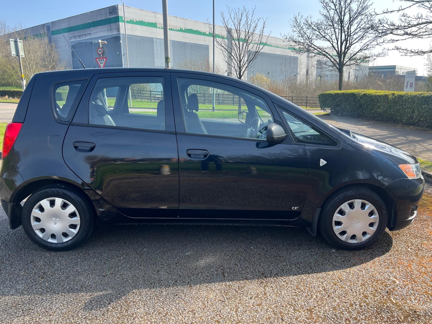 Used Mitsubishi Colt 2011 for sale - 77977758: Photo 8