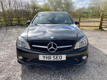 Used Mercedes-Benz C Class 2011 for sale - 77977973: Photo