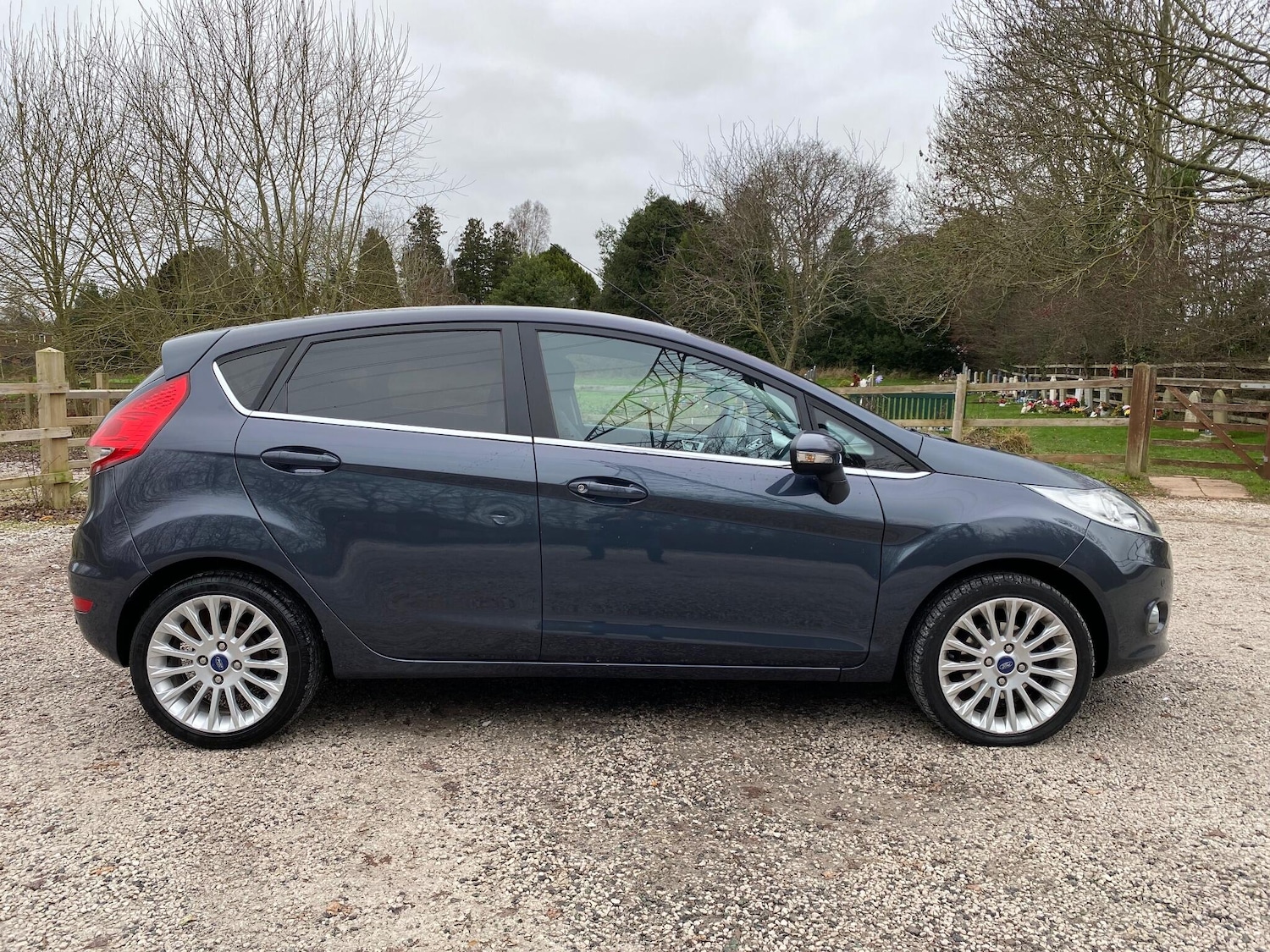 Used Ford Fiesta 2012 for sale - 77067102: Photo 8