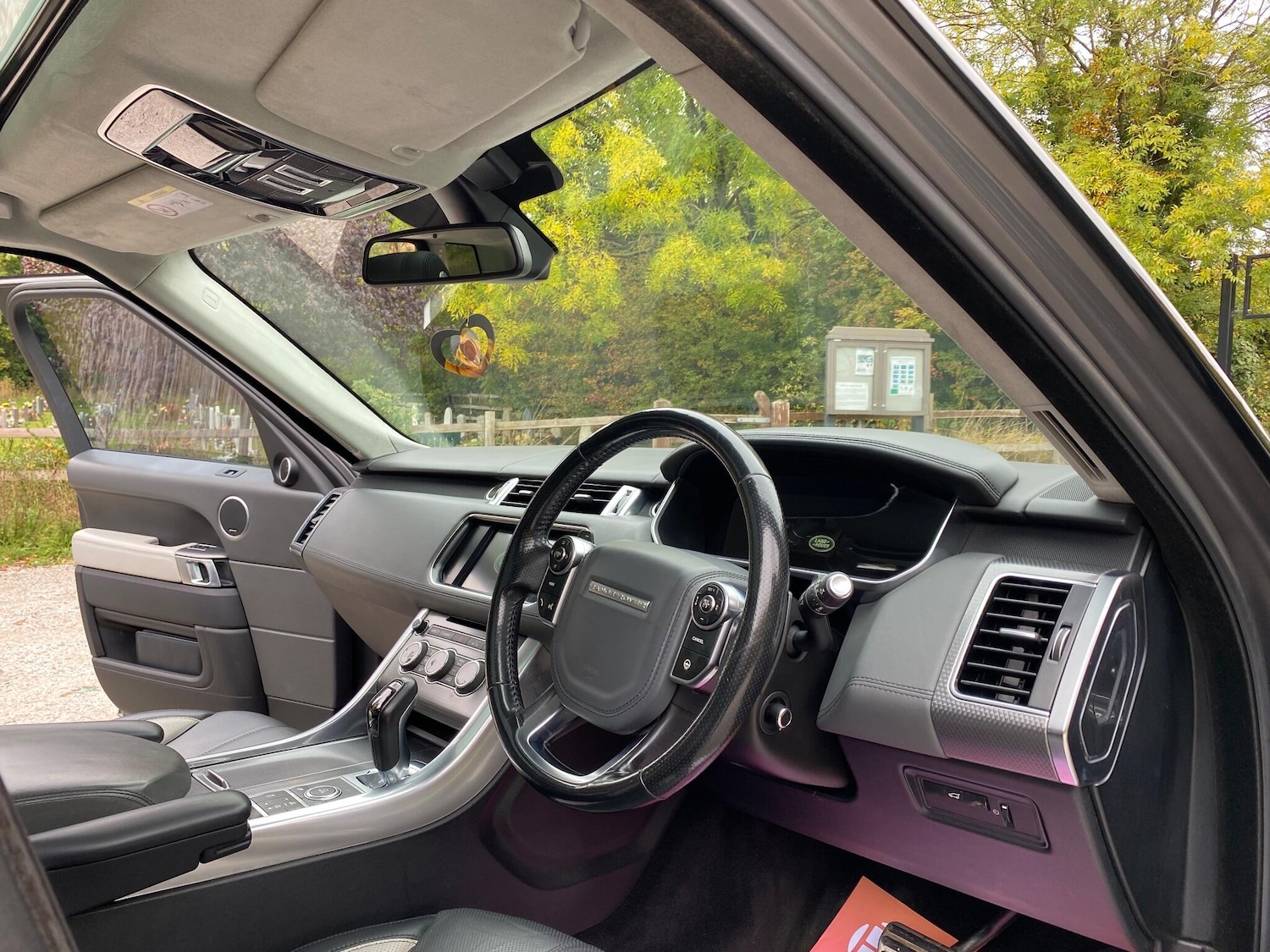 Used Land Rover Range Rover Sport 2015 for sale - 76151438: Photo 10