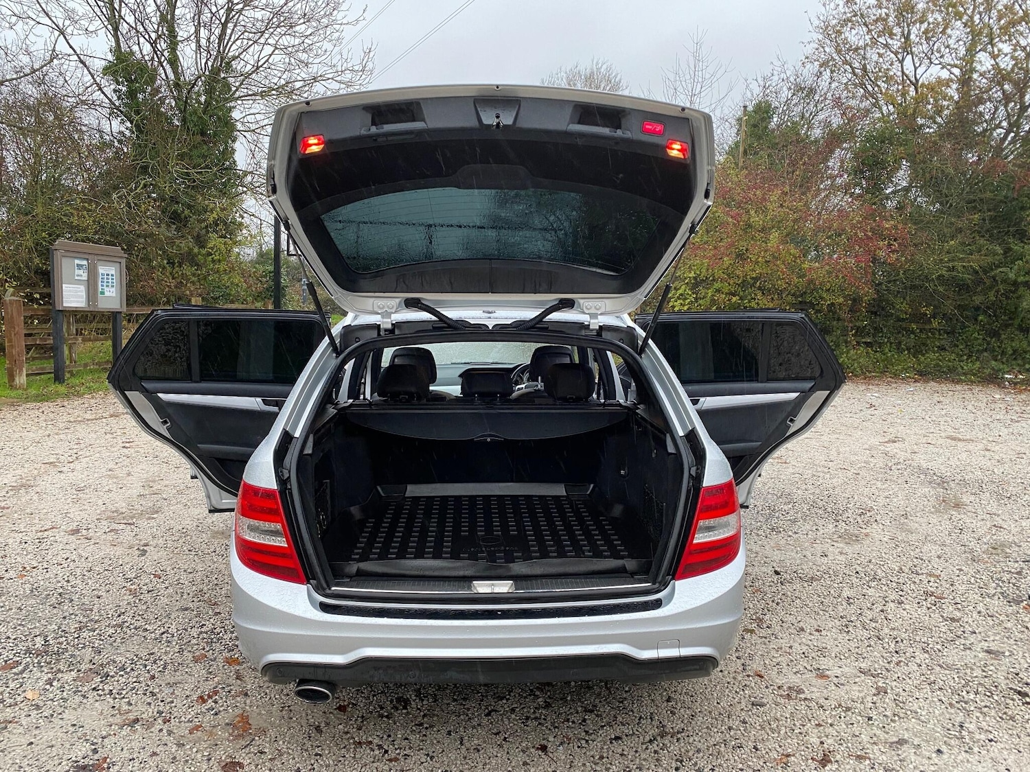 Used Mercedes-Benz C Class 2011 for sale - 76658015: Photo 13