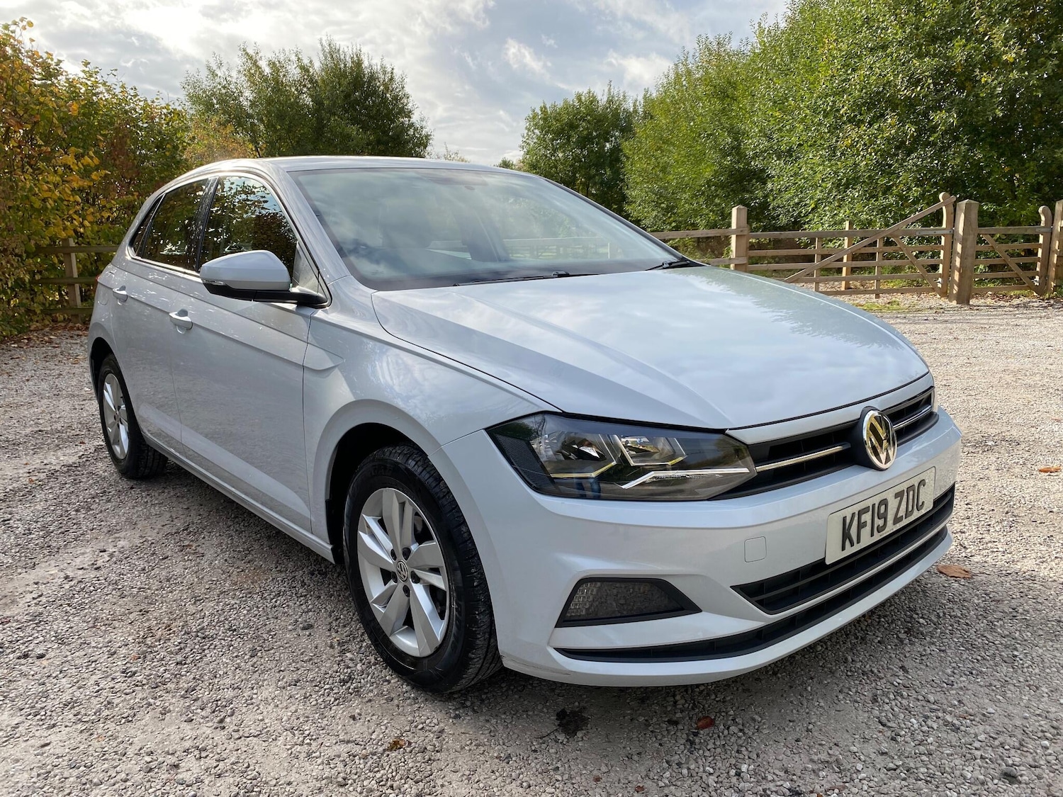 Used Volkswagen Polo 2019 for sale - 76349497: Photo 1