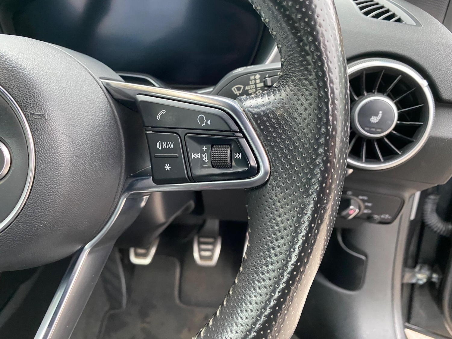 Used Audi TT 2016 for sale - 77537464: Photo 15