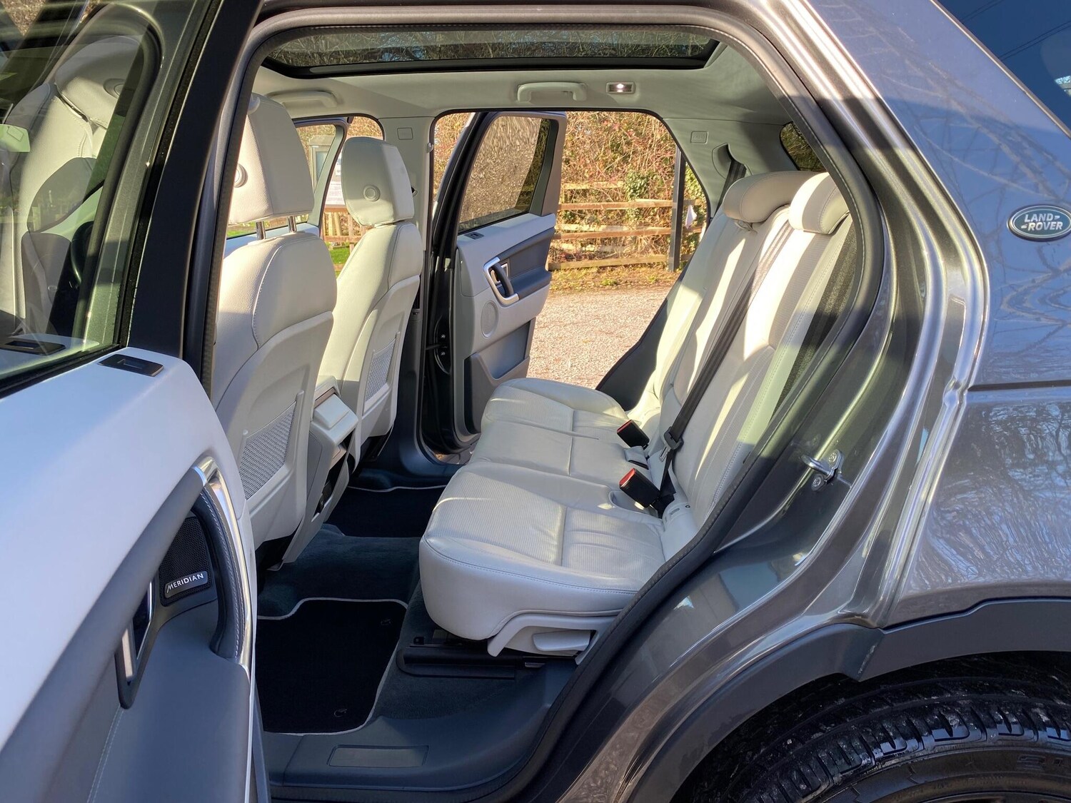 Used Land Rover Discovery Sport 2019 for sale - 76865842: Photo 23