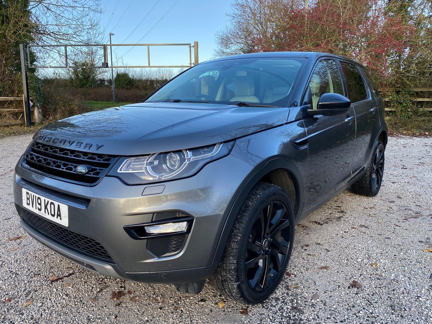 Used Land Rover Discovery Sport 2019 for sale - 76865842: Photo 3