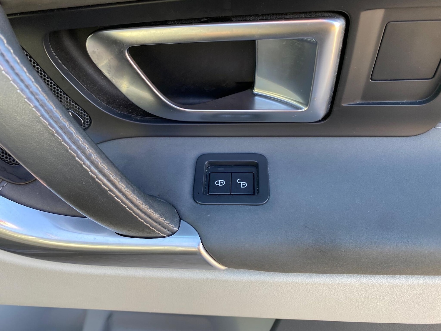 Used Land Rover Discovery Sport 2019 for sale - 76865842: Photo 31