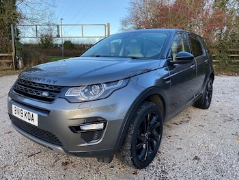 Used Land Rover Discovery Sport 2019 for sale - 76865842: Photo