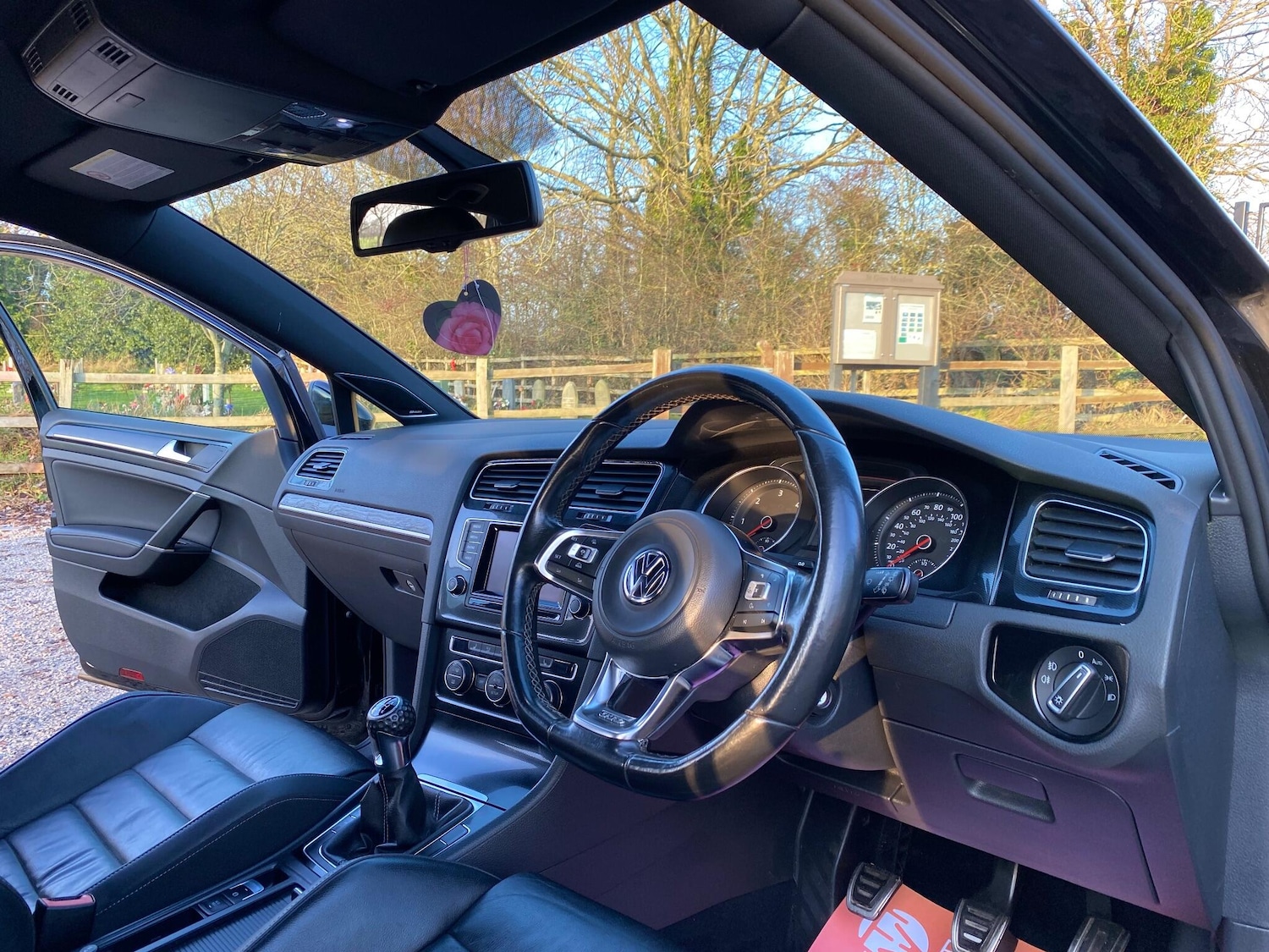 Used Volkswagen Golf 2014 for sale - 77039737: Photo 10