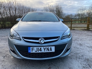 Used Vauxhall Astra 2014 for sale - 77230563: Photo