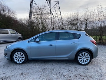 Used Vauxhall Astra 2014 for sale - 77230563: Photo