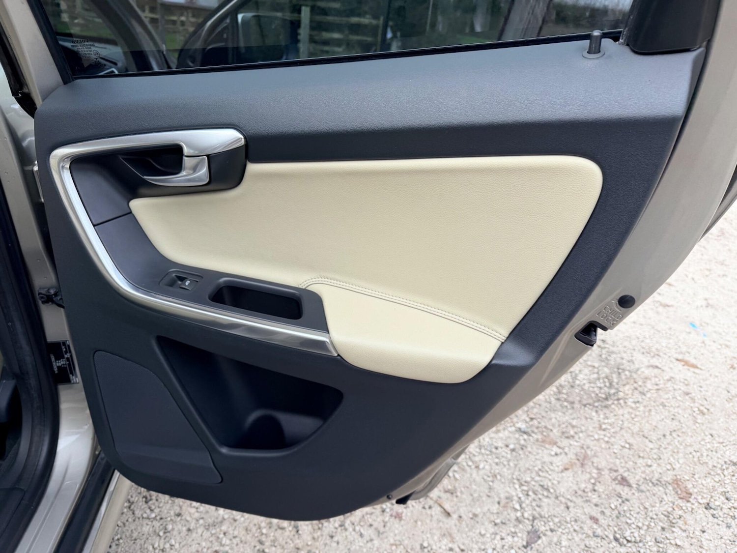 Used Volvo XC60 2014 for sale - 77330449: Photo 37