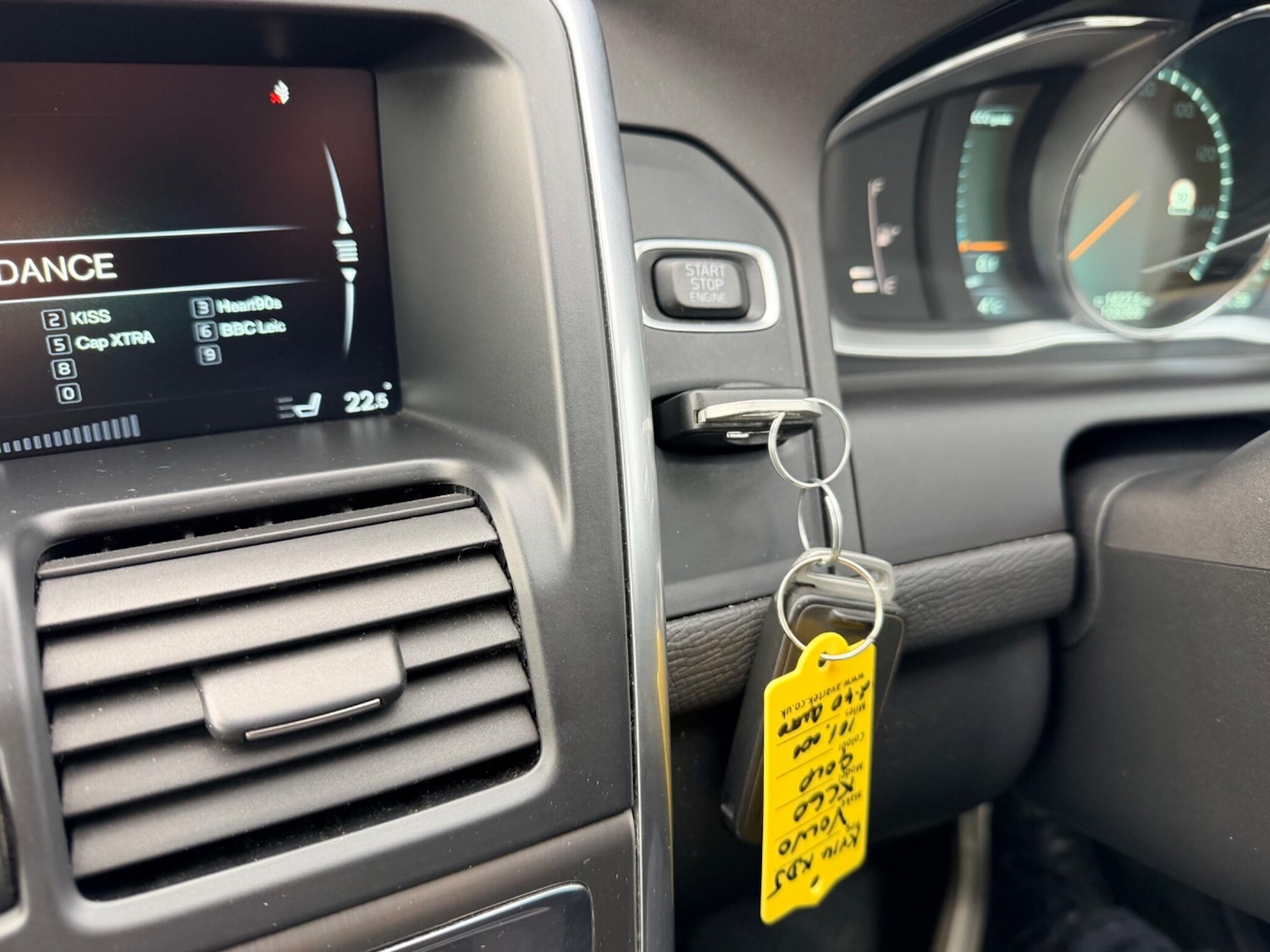 Used Volvo XC60 2014 for sale - 77330449: Photo 47