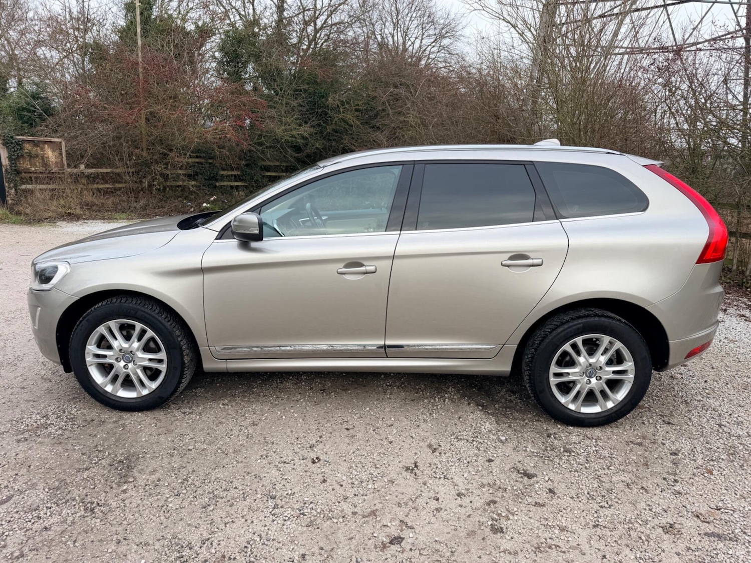 Used Volvo XC60 2014 for sale - 77330449: Photo 5