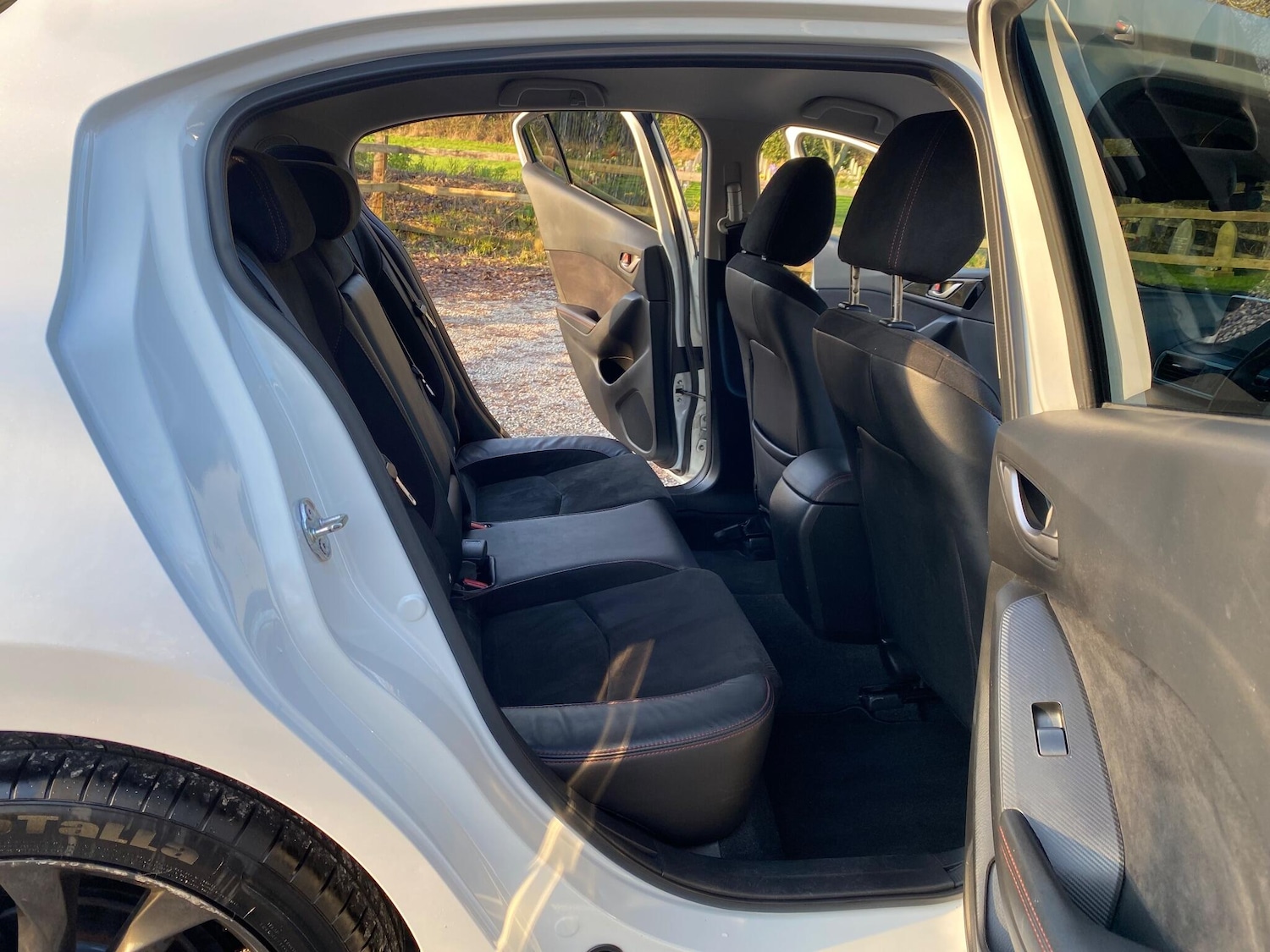 Used Mazda Mazda3 2016 for sale - 77040992: Photo 11