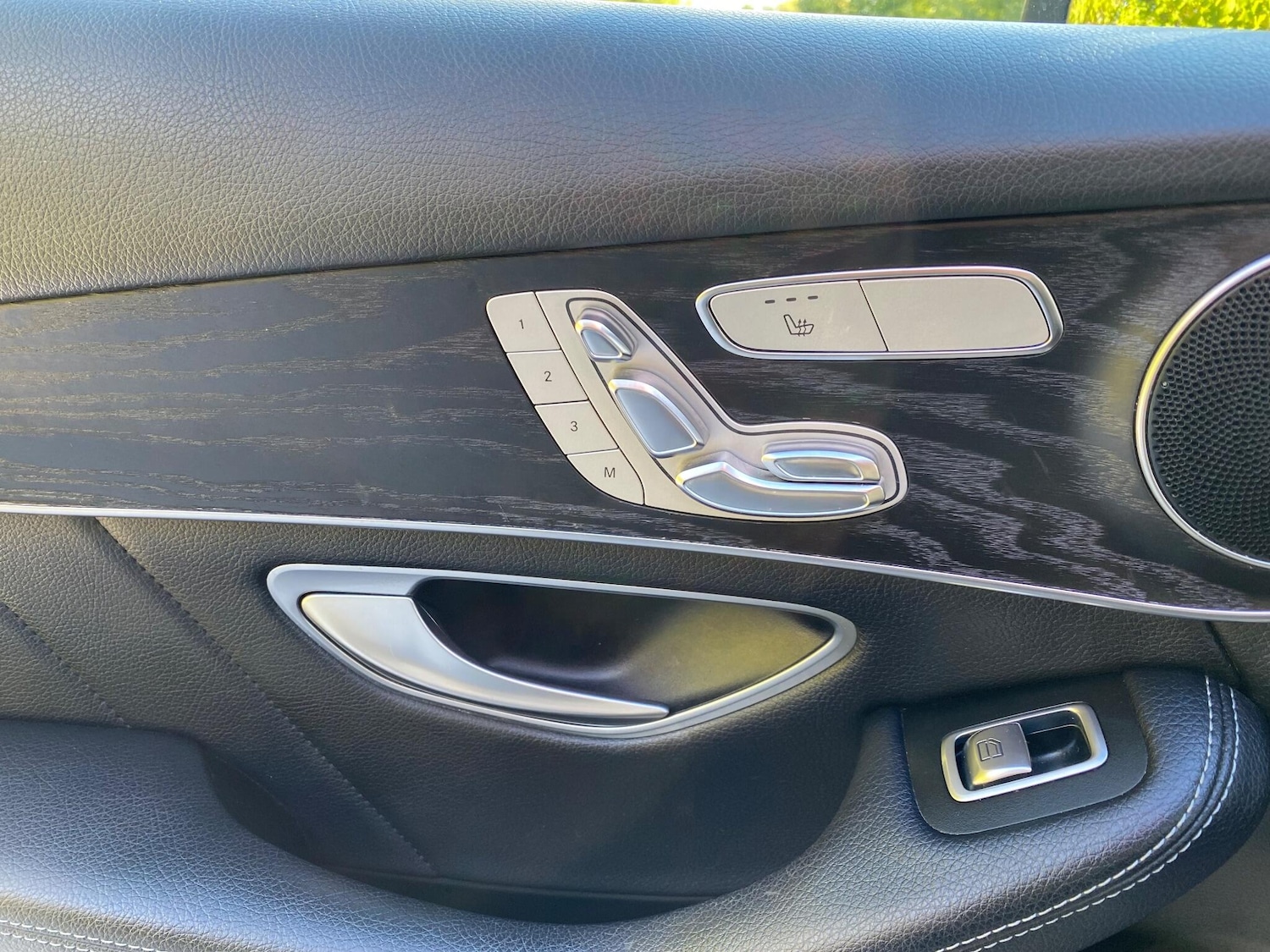 Used Mercedes-Benz GLC 2018 for sale - 76993366: Photo 34