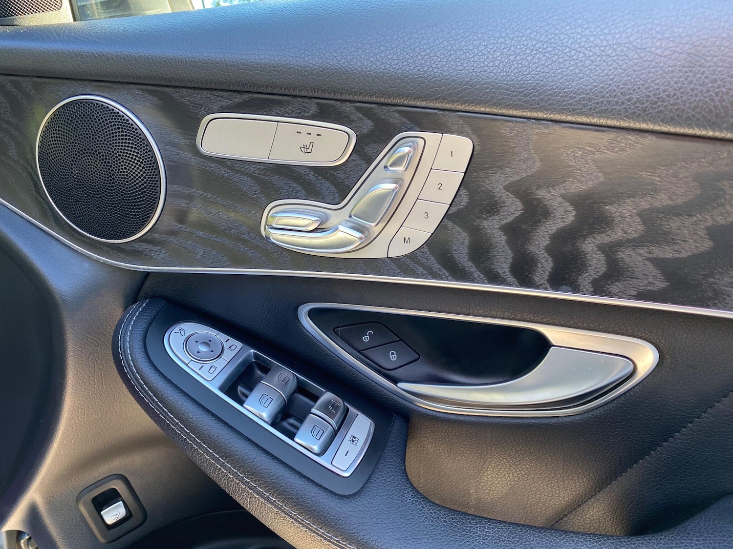 Used Mercedes-Benz GLC 2018 for sale - 76993366: Photo 37