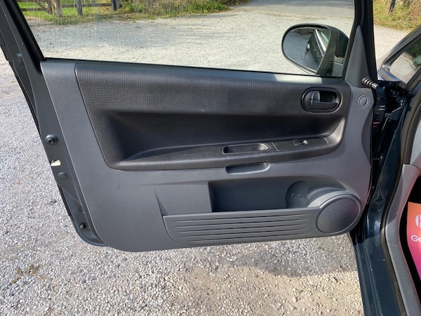 Used Mitsubishi Colt 2010 for sale - 76214322: Photo 22