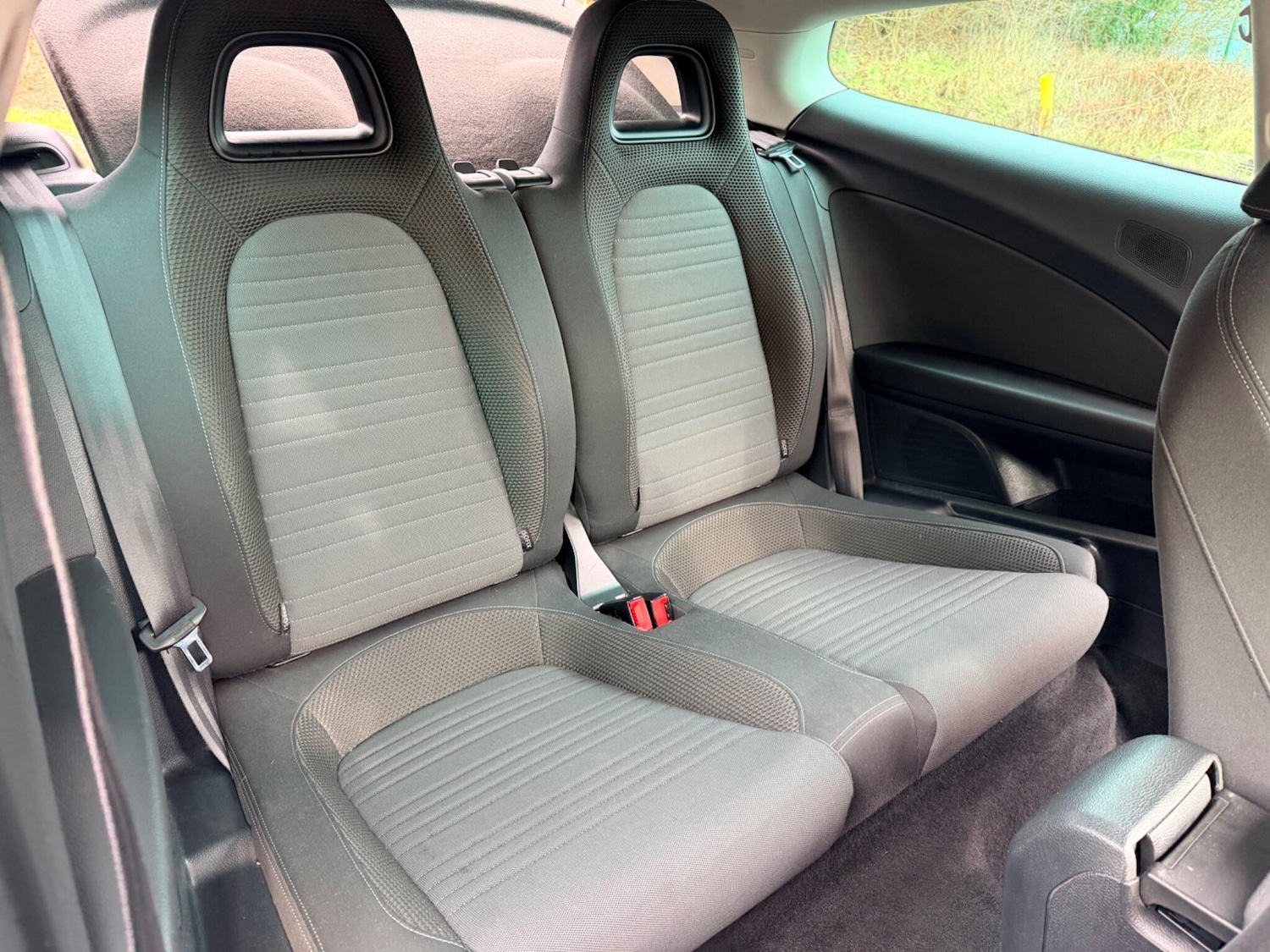 Used Volkswagen Scirocco 2011 for sale - 77598054: Photo 19