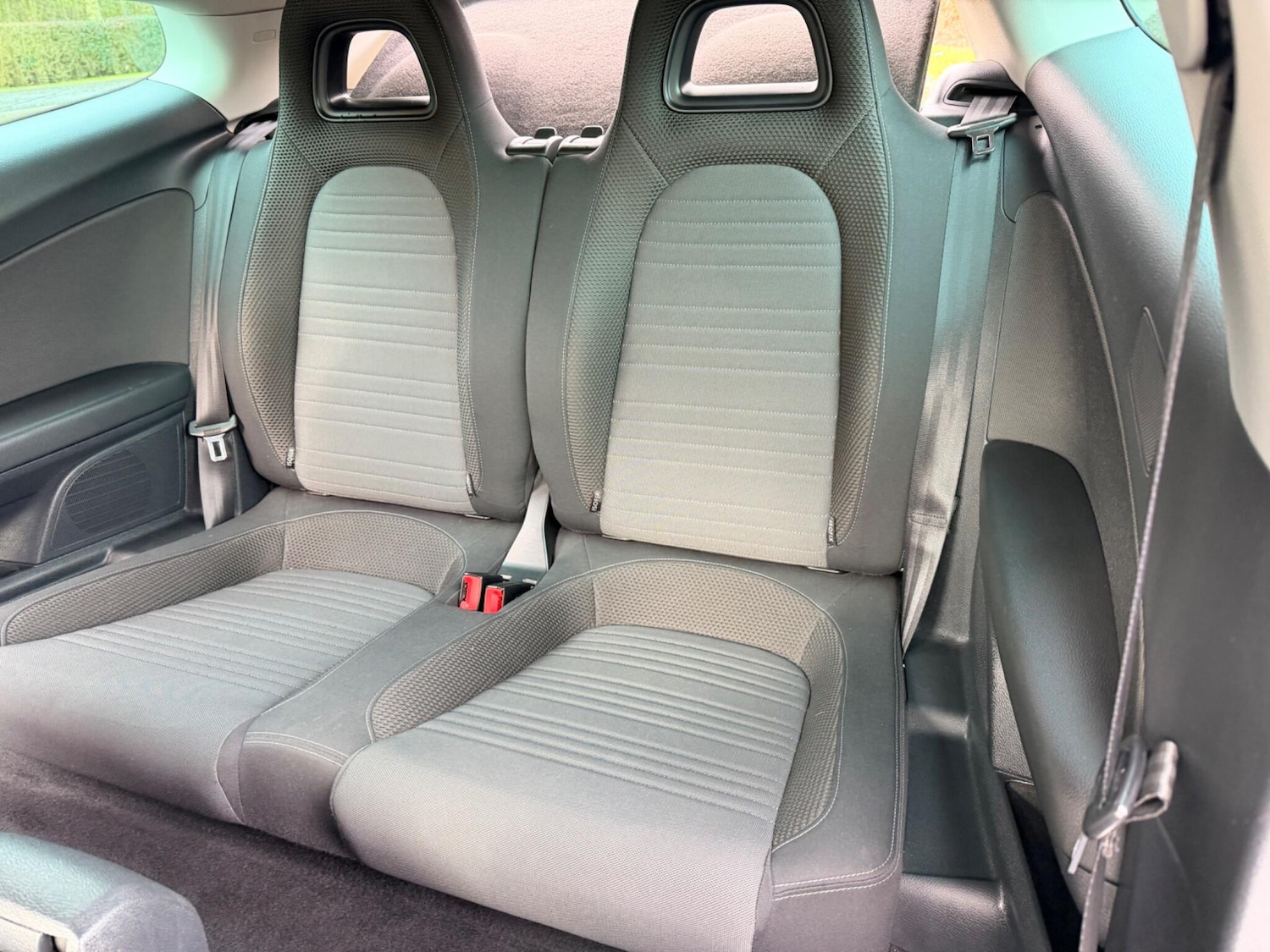 Used Volkswagen Scirocco 2011 for sale - 77598054: Photo 21