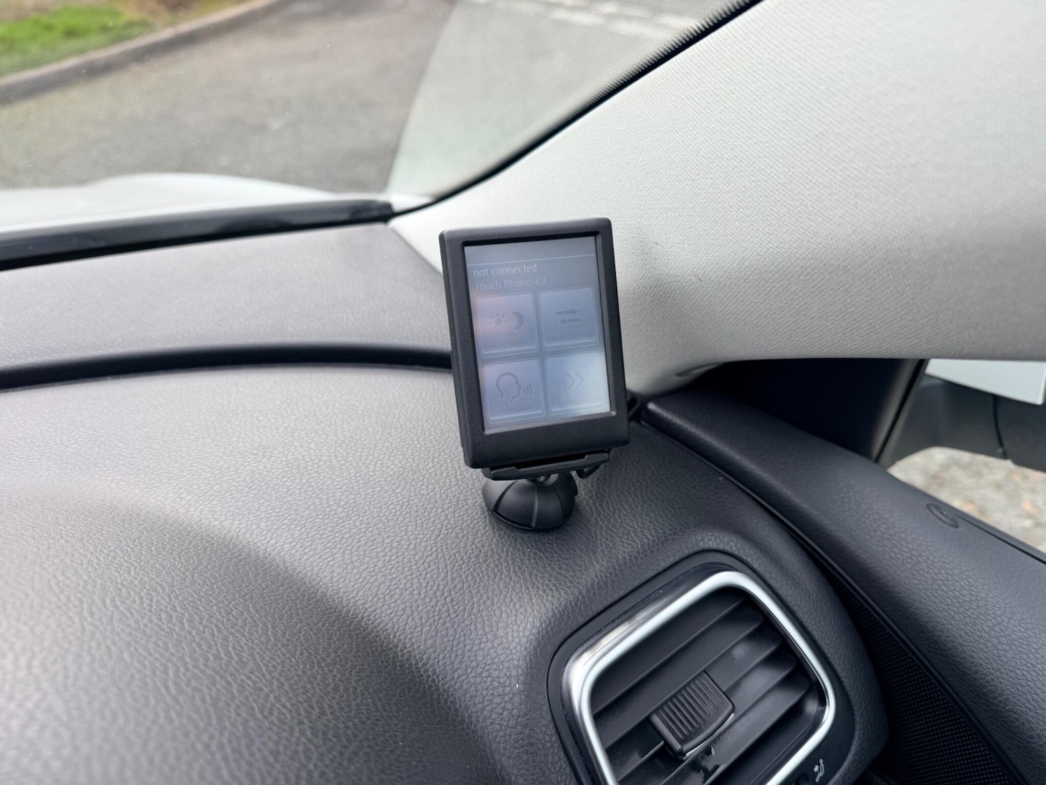 Used Volkswagen Scirocco 2011 for sale - 77598054: Photo 40