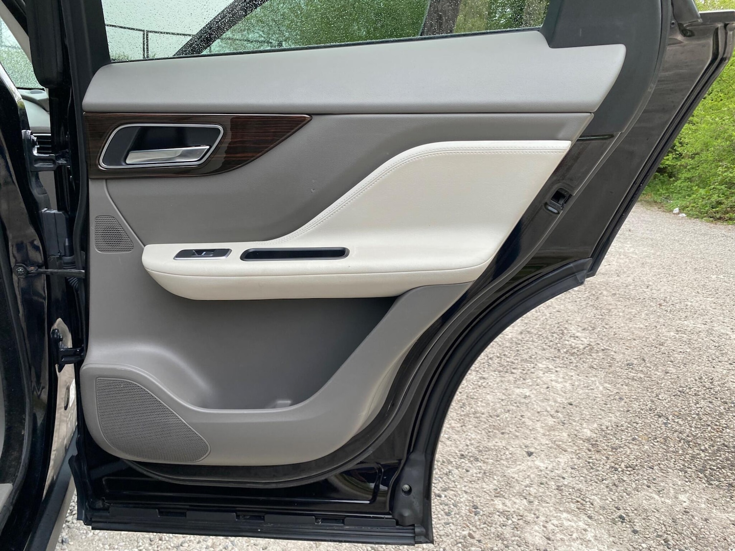 Used Jaguar F-Pace 2017 for sale - 78185716: Photo 32