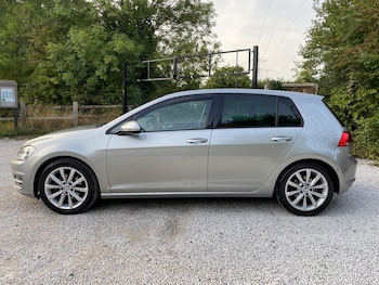 Used Volkswagen Golf 2016 for sale - 76013532: Photo