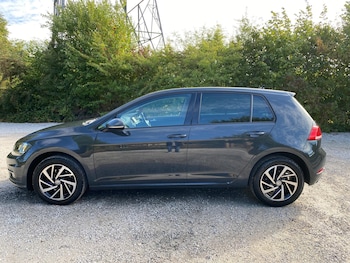 Used Volkswagen Golf 2019 for sale - 75782357: Photo