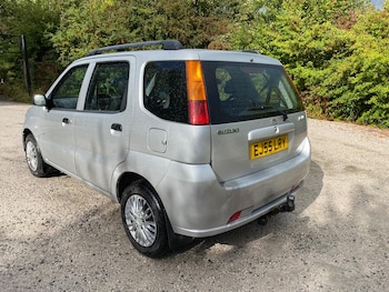 Used Suzuki Ignis 2005 for sale - 75782310: Photo