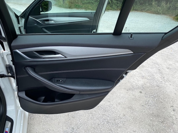 Used BMW 5 Series 2018 for sale - 75741809: Photo 32