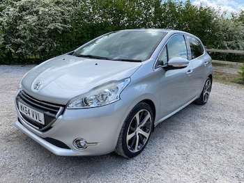 Used Peugeot 208 2014 for sale - 78481200: Photo