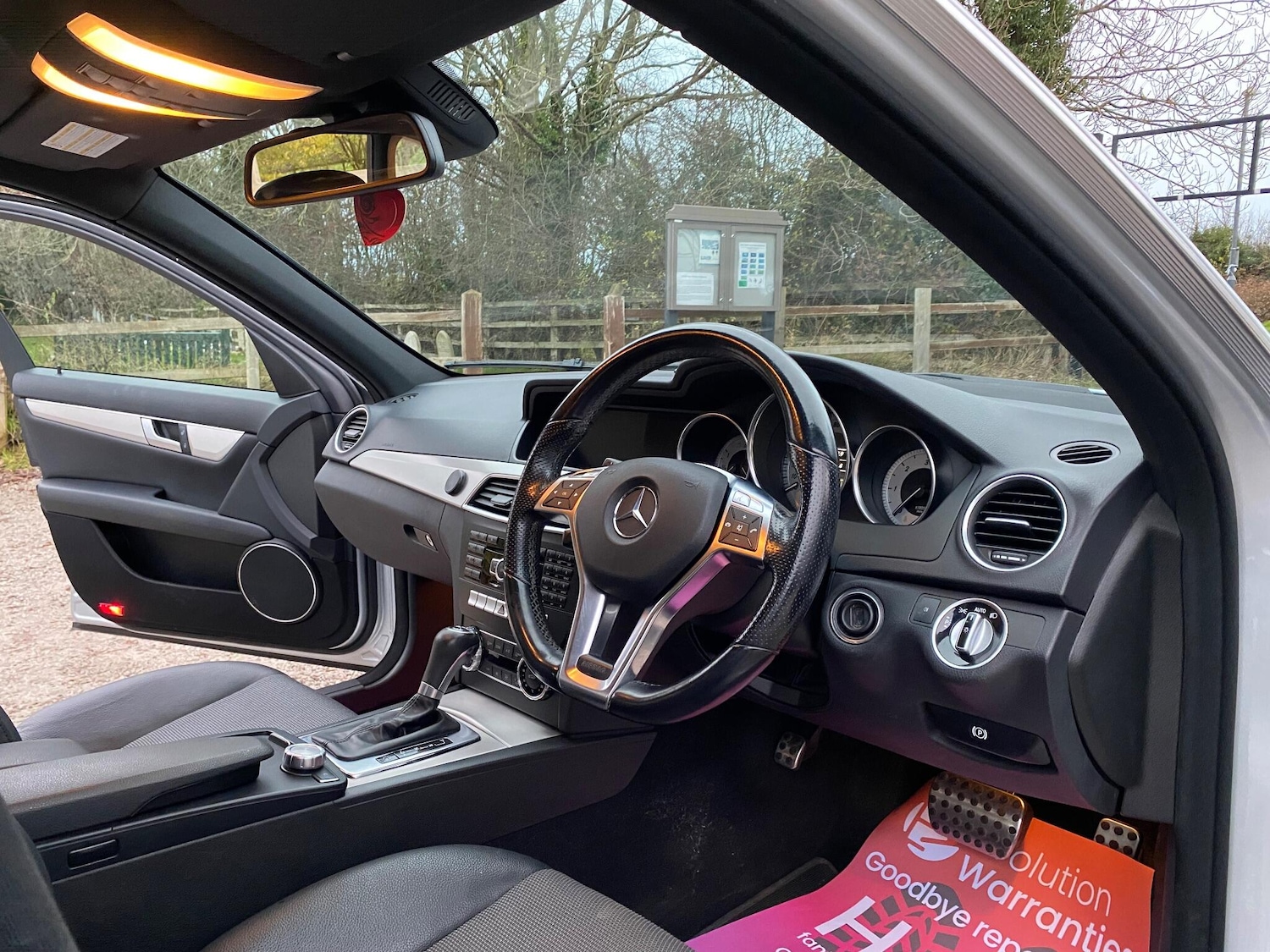 Used Mercedes-Benz C Class 2011 for sale - 76714373: Photo 16