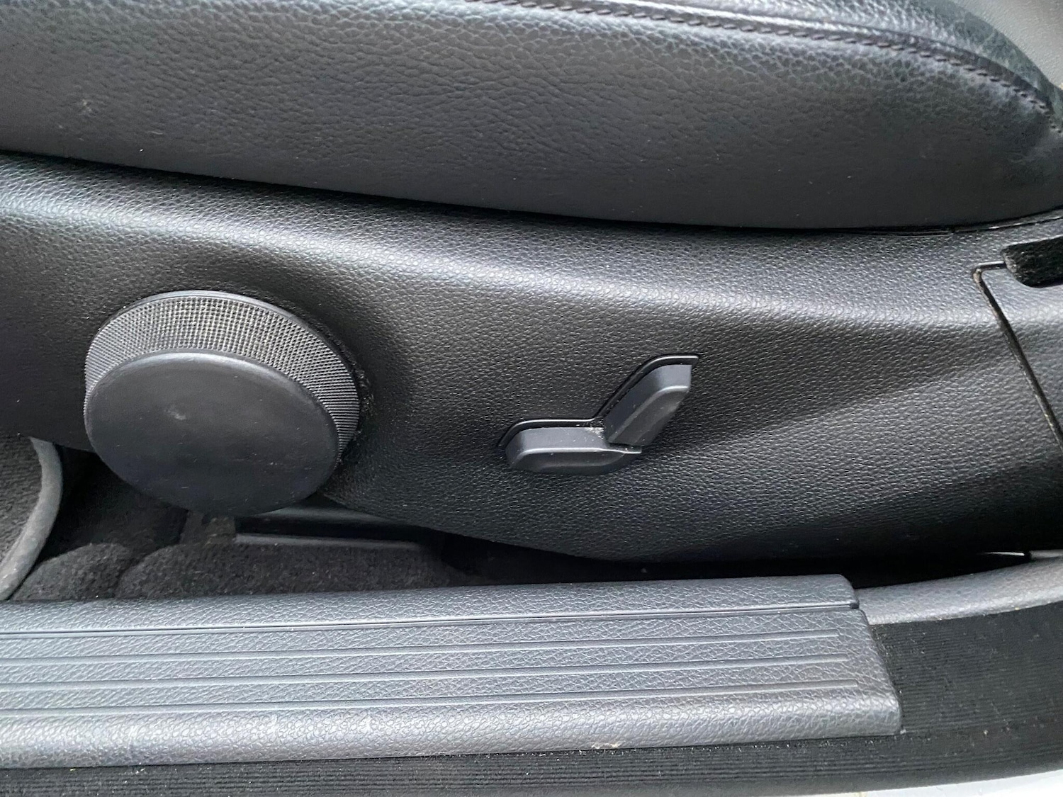 Used Mercedes-Benz C Class 2011 for sale - 76714373: Photo 25