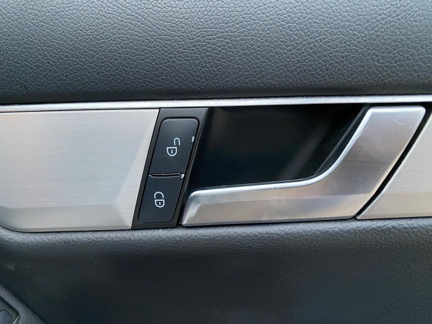 Used Mercedes-Benz C Class 2011 for sale - 76714373: Photo 27