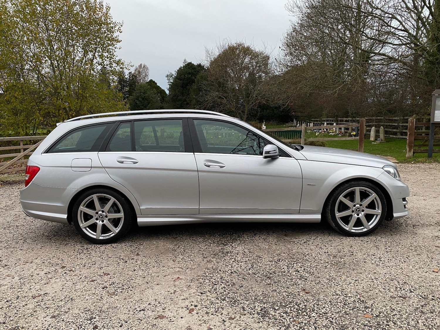 Used Mercedes-Benz C Class 2011 for sale - 76714373: Photo 8
