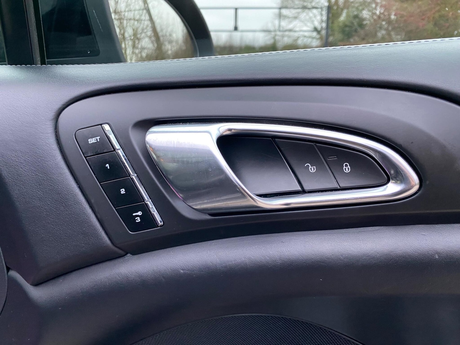 Used Porsche Cayenne for sale - 77291667: Photo 35