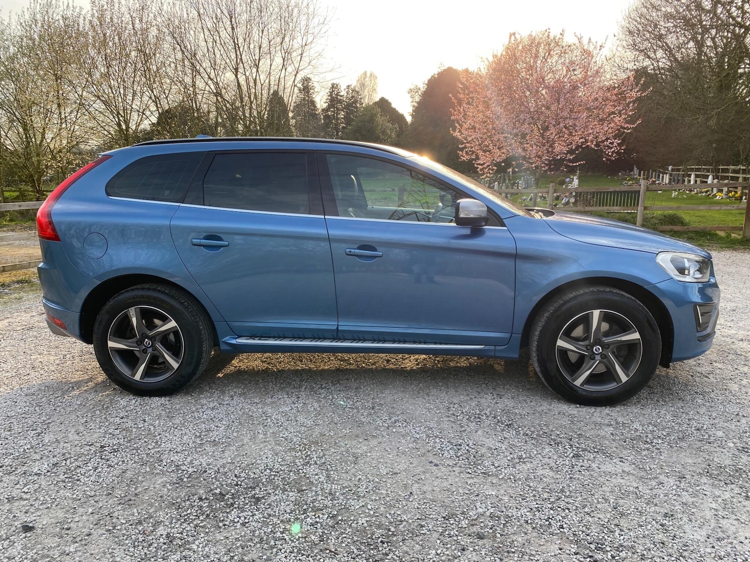 Used Volvo XC60 2015 for sale - 77957973: Photo 8