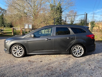 Used Ford Focus 2017 for sale - 76700585: Photo