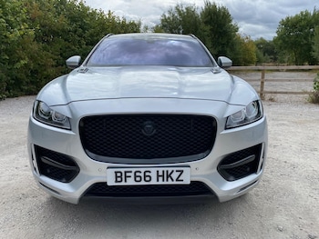 Used Jaguar F-Pace 2016 for sale - 75728757: Photo