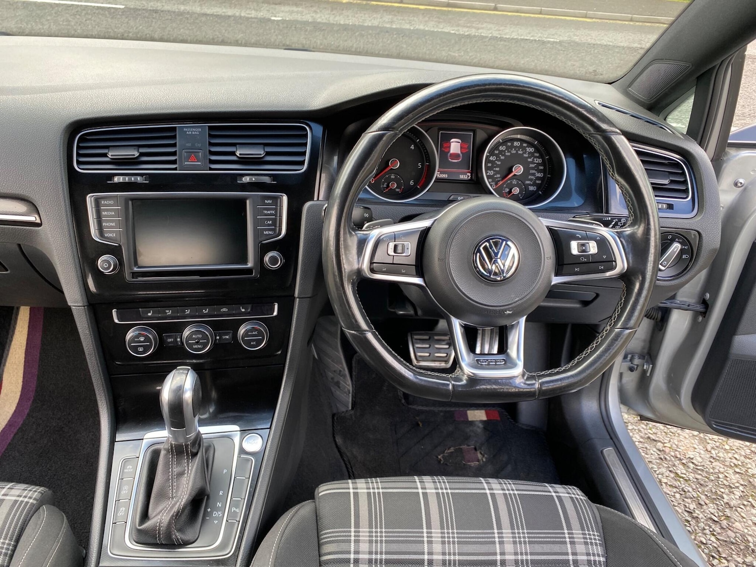 Used Volkswagen Golf 2016 for sale - 77657539: Photo 18