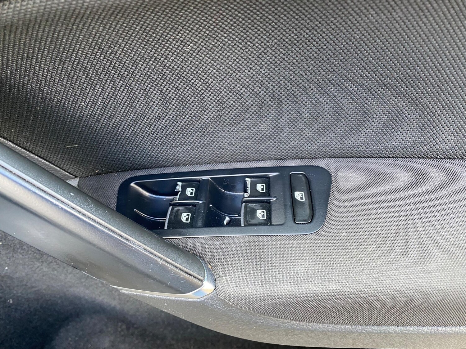 Used Volkswagen Golf 2016 for sale - 77657539: Photo 33